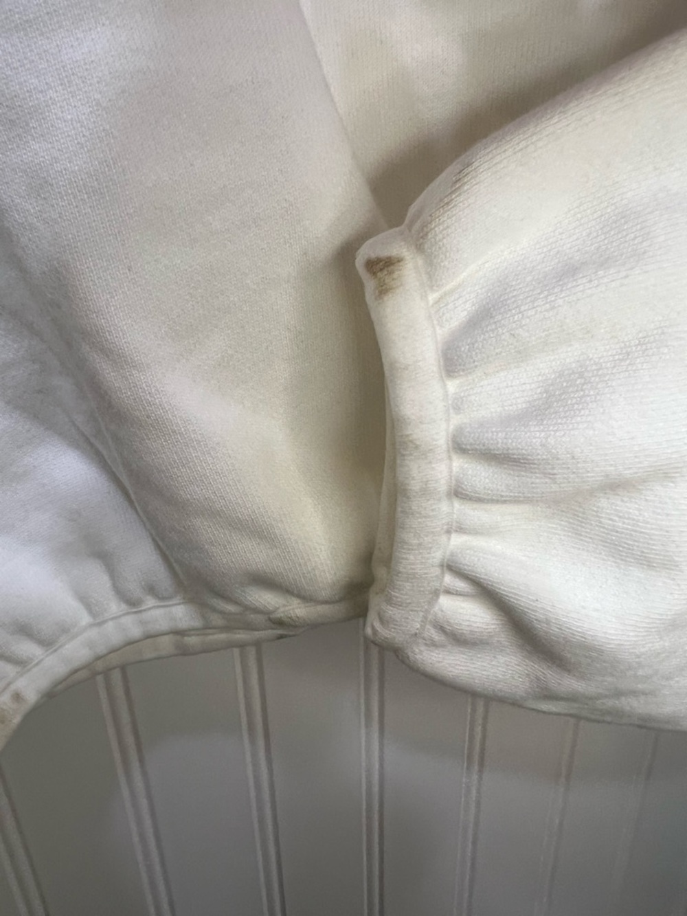 KBB Women's White Half-Zip Mock Neck Sweatshirt XS - see pics for condition - Picture 7 of 7